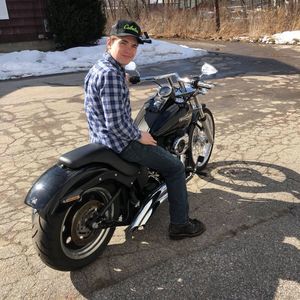 Meet your Posher, Taylor